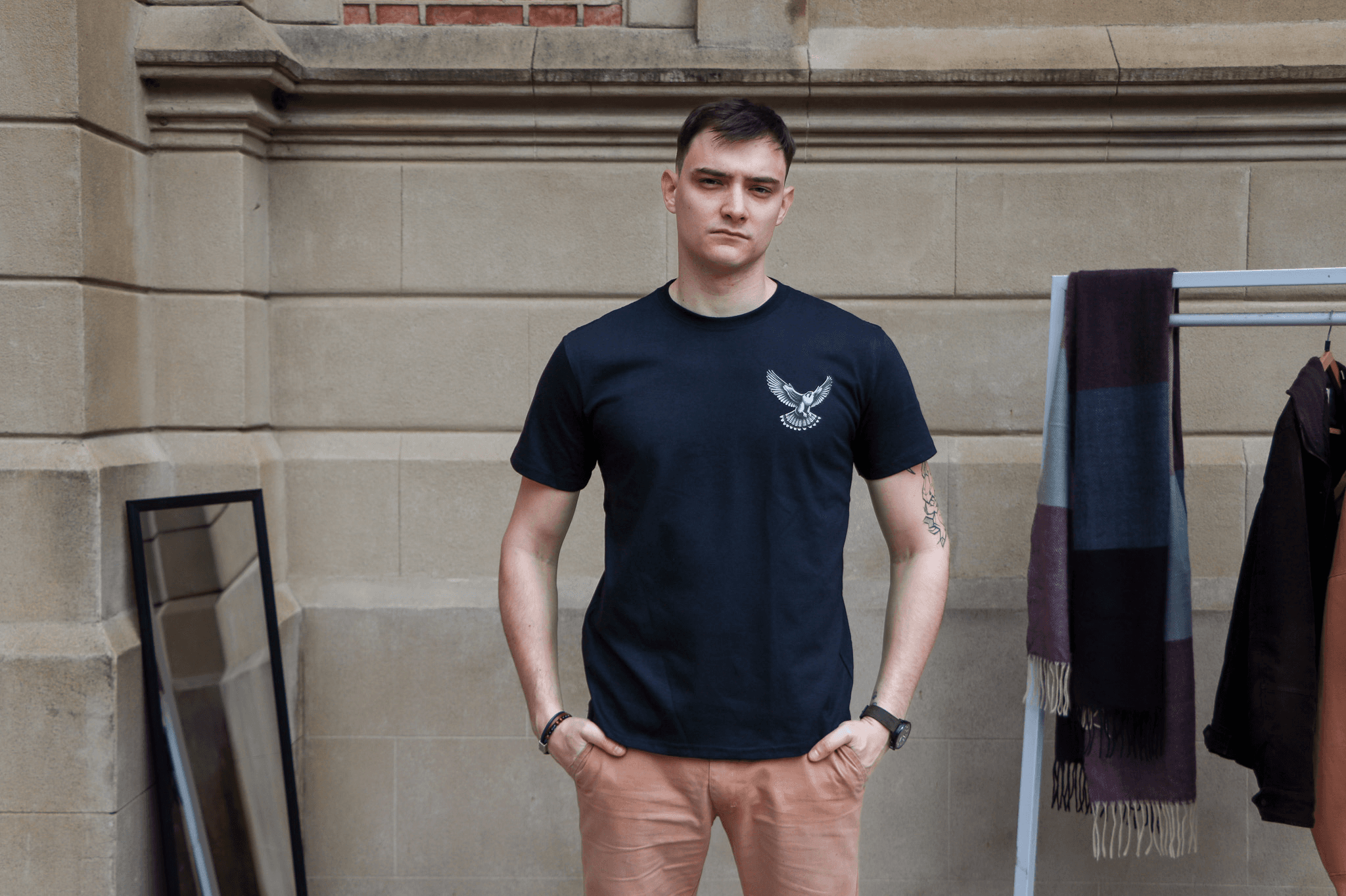 Remera Classic "FALCO" vista 5