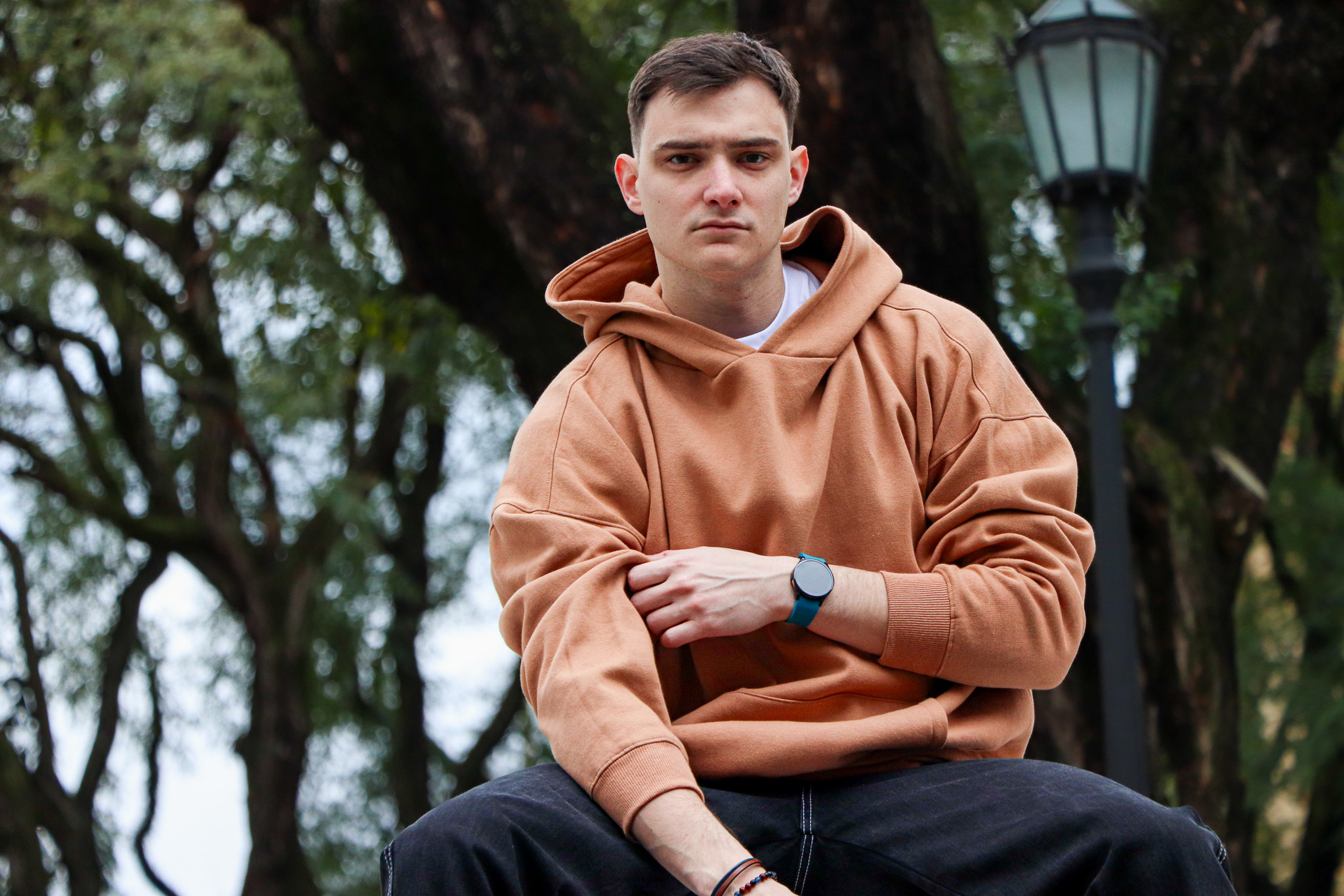 Astra Oversize Hoodie - Caramel - Lifestyle 2