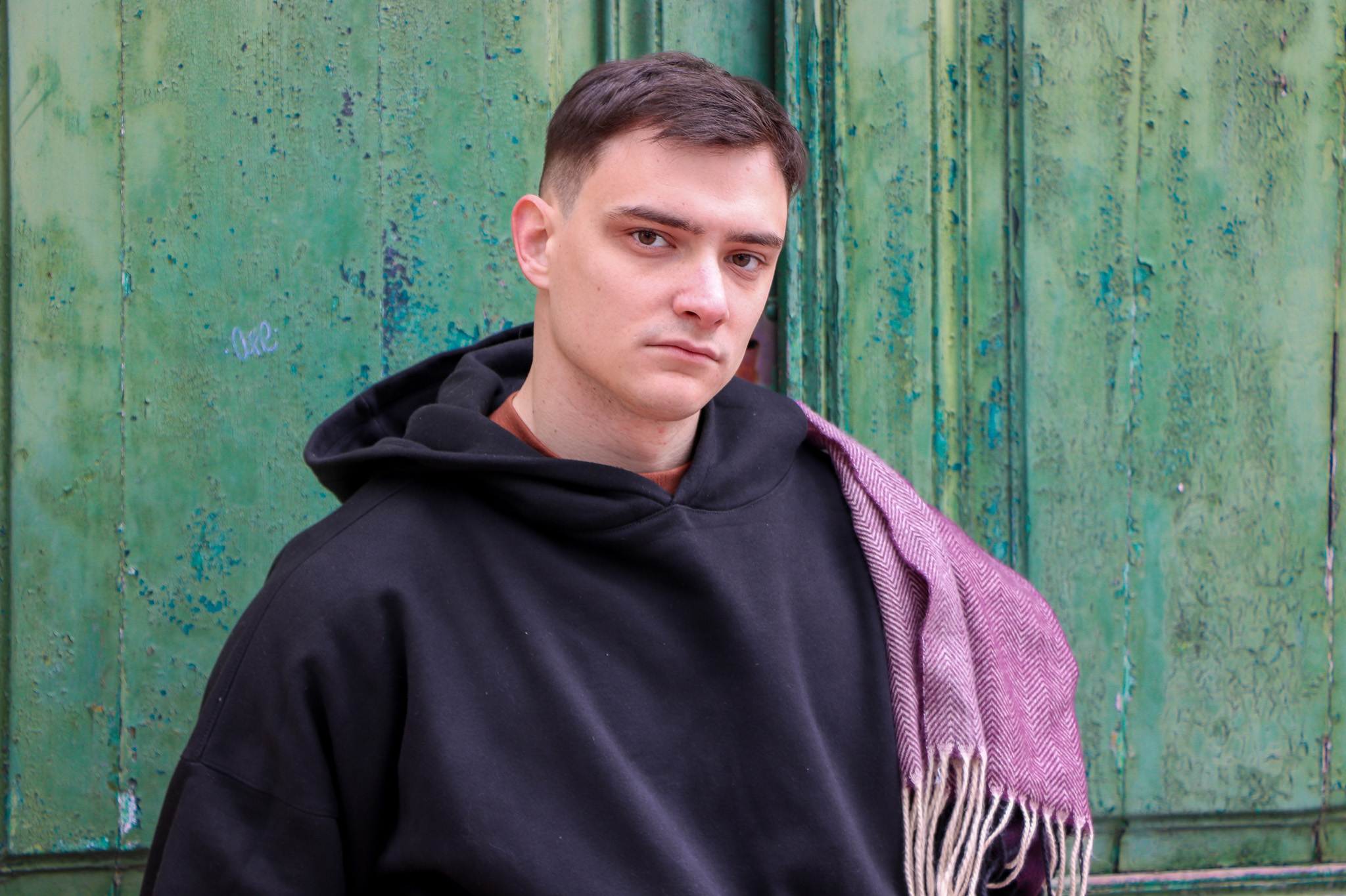 Astra Oversize Hoodie - Negro - Lifestyle 1