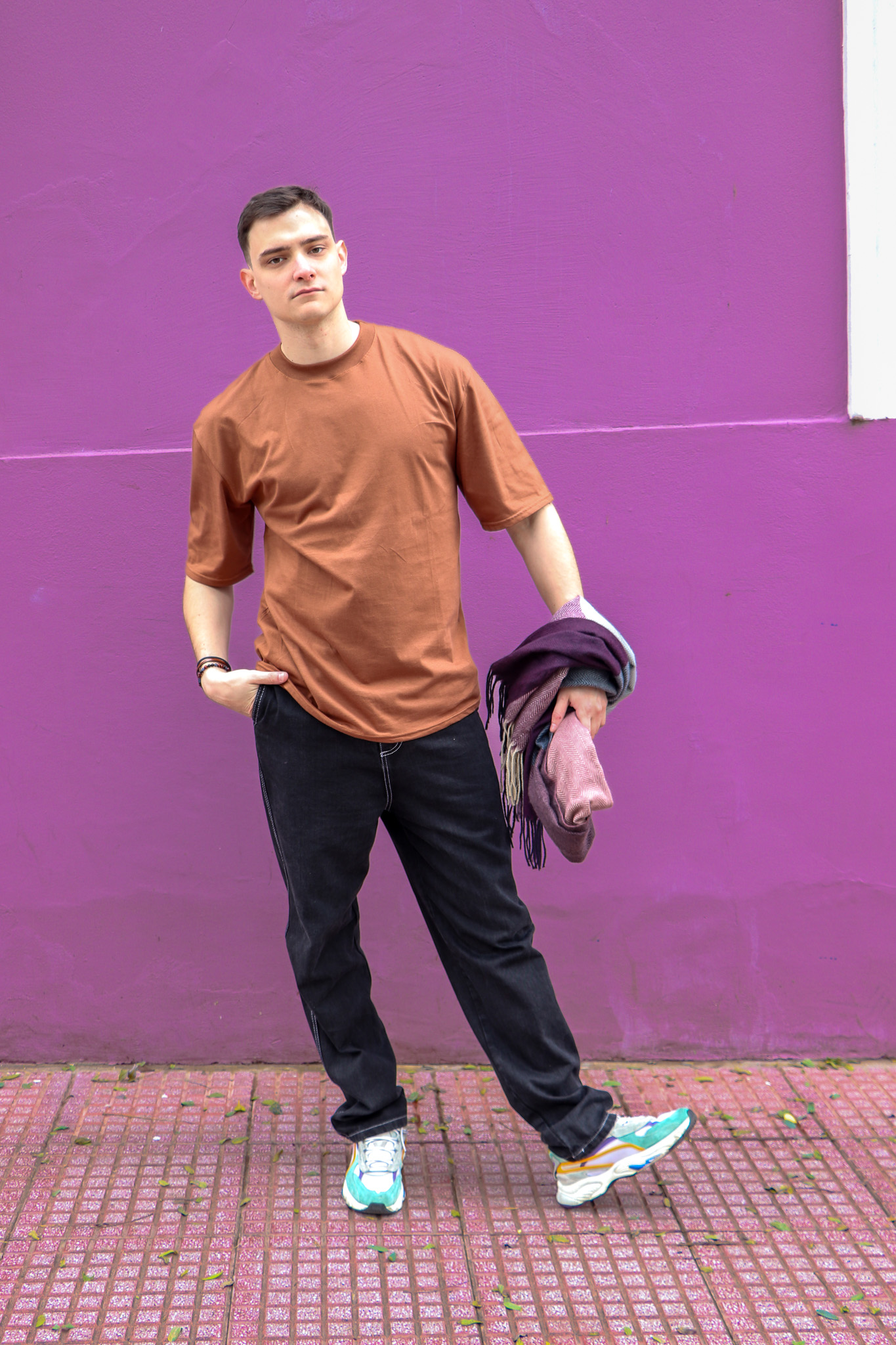 Aura Oversize T-Shirt - Caramel - Lifestyle 2